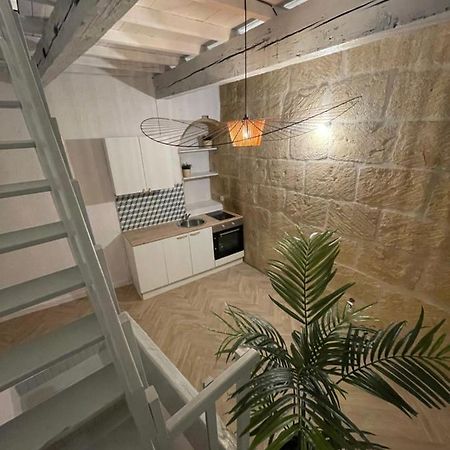 Greenery Apartment Meynes エクステリア 写真